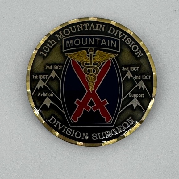 10th Mountain Division Division Surgeon US Army Challenge Coin Military Medic - Picture 1 of 6
